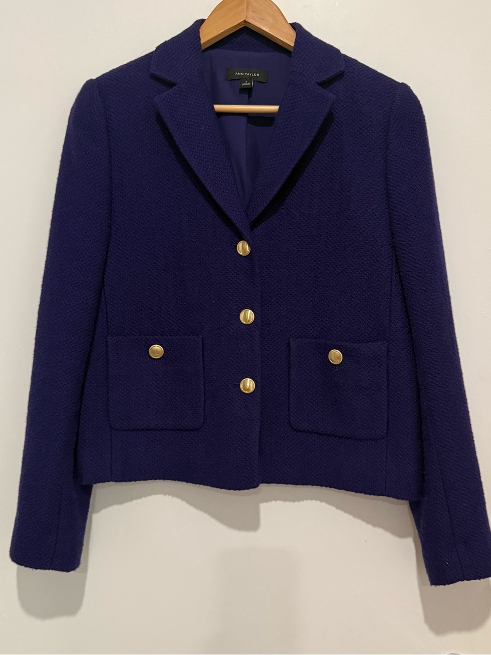 Ann Taylor Purple Textured Blazer Gold Button Tailored Jacket Size 2